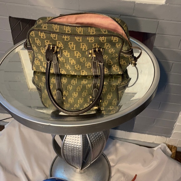 This cozy durable woven  fabric has Dooney and Bourke signature Patron - Picture 1 of 9